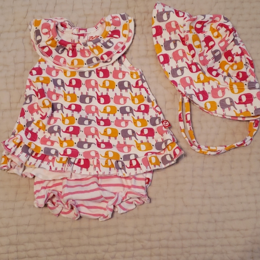 Zutano elephant play set with sun hat 6M